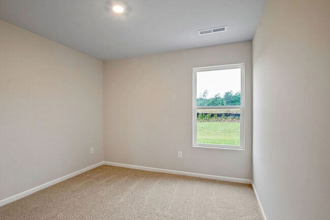Building Photo - 817 Ashford Dr