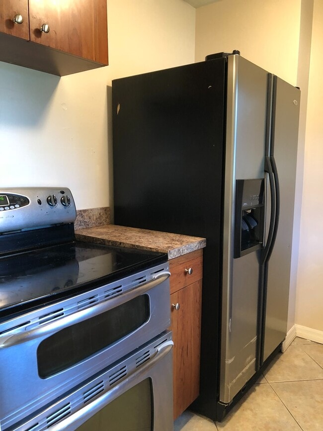 Building Photo - 2 Bed 1 Bath Home | Pet Friendly | Washer ...