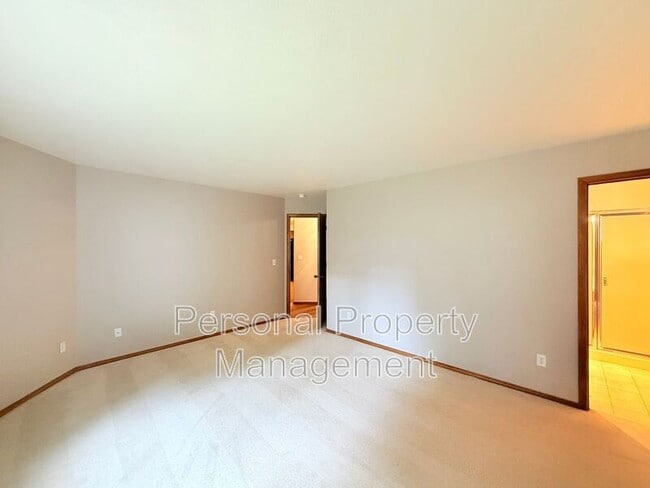 Building Photo - 15315 NE 181st St
