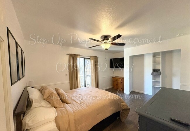 Building Photo - Cozy 3-Bedroom 2-Bath Retreat Nestled in the Trees!