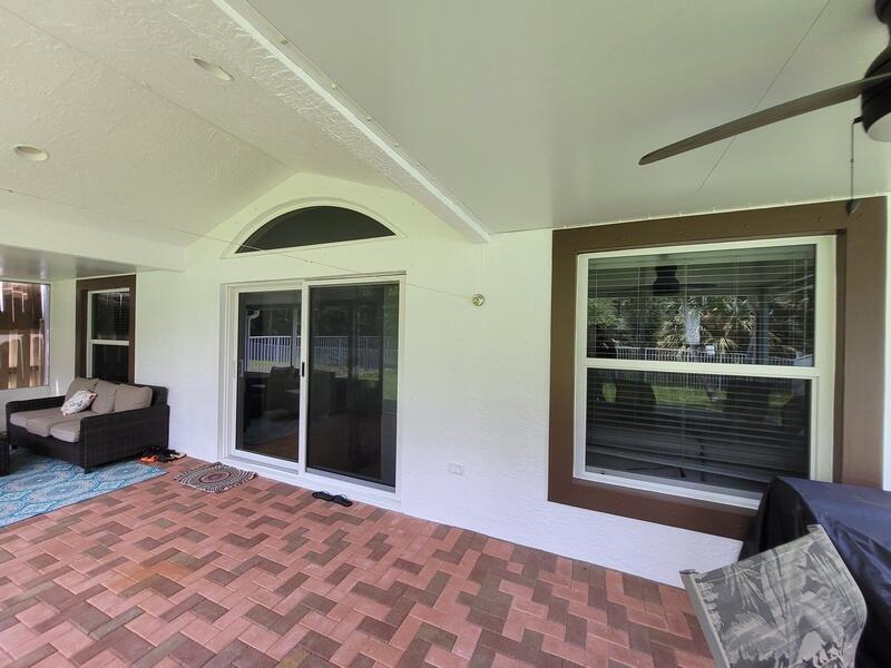 Building Photo - 10674 Oak Bend Way