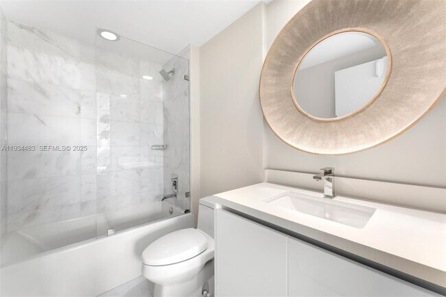 Building Photo - 1 Collins Ave