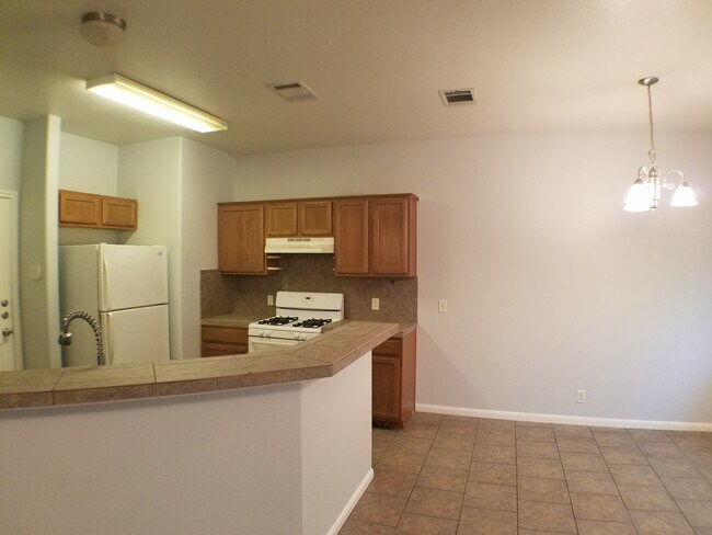 Building Photo - 2500ALLRED