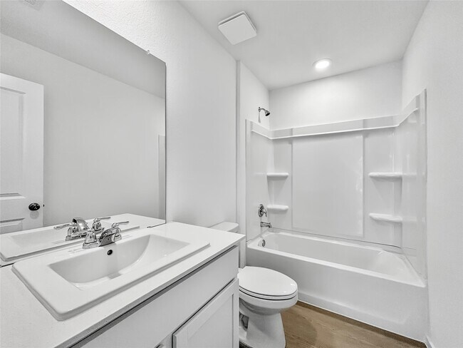 Building Photo - 6026 Starling Dr