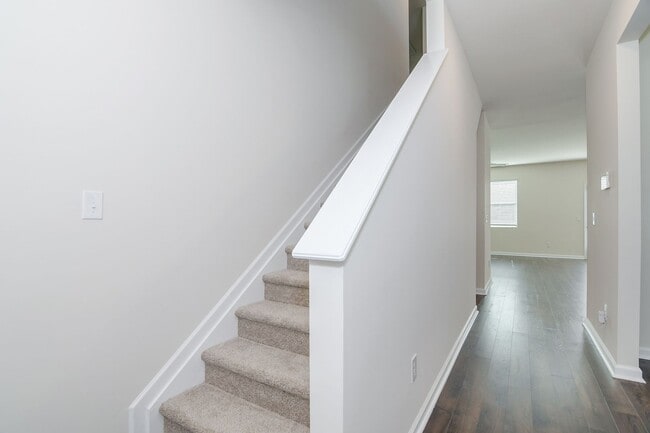 Building Photo - 1115 Sims Dr