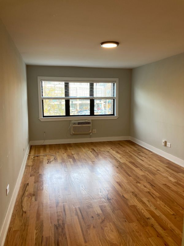 Building Photo - 696 Elm Pl