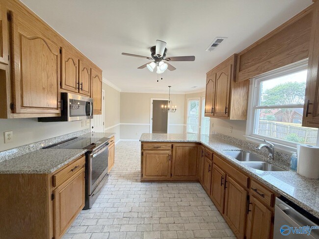 Building Photo - 106 Teal Park Ln
