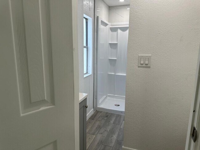 Building Photo - 3061 Crystal Hills Dr