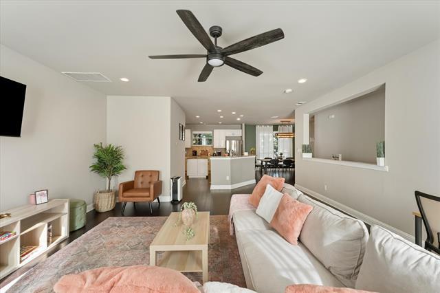 Building Photo - 4007 Brownstone Ct