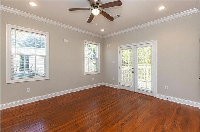 Building Photo - 3424 Northview Dr