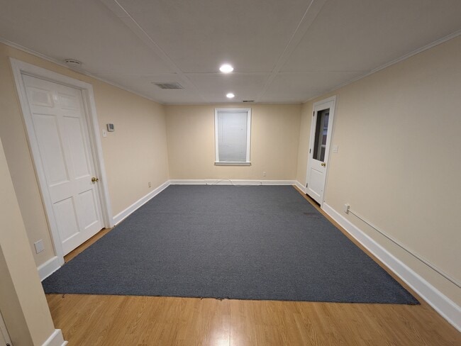 Building Photo - 383 W Clinton St