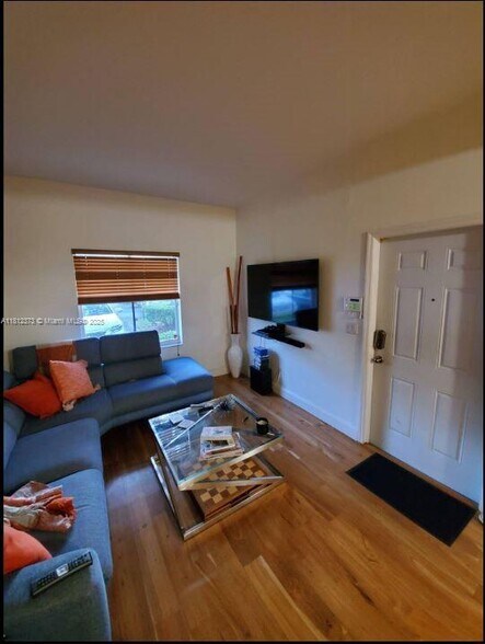 Building Photo - 4969 White Mangrove Way W