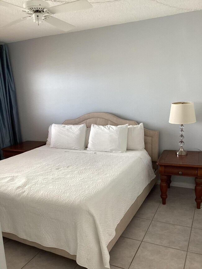 Building Photo - 3101 S Ocean Blvd