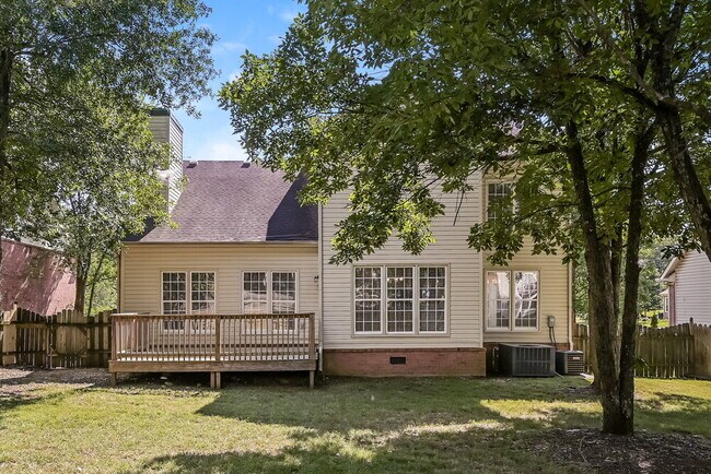 Building Photo - 4340 Cambridge Dr