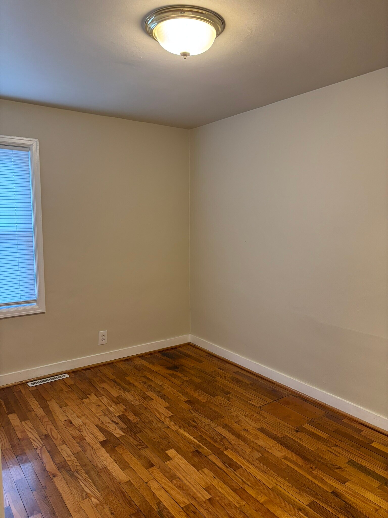 Building Photo - 1808 Eckener Dr