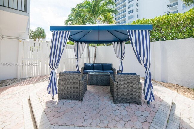 Building Photo - 3031 N Ocean Blvd