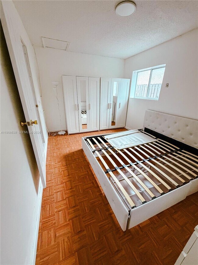 Building Photo - 2591 NW 87th Ln