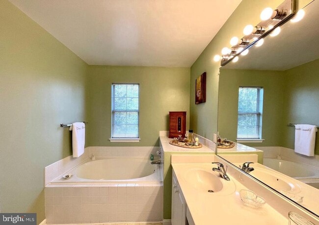 Building Photo - 45439 Baggett Terrace