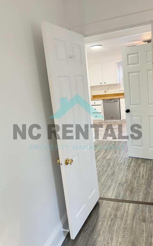 Building Photo - 712 Edgecombe Ave