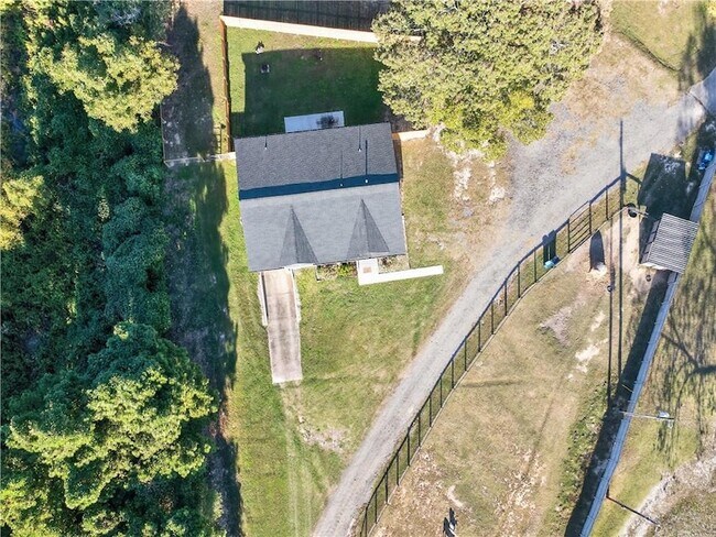 Building Photo - 1324 Ace Mcmillian Rd