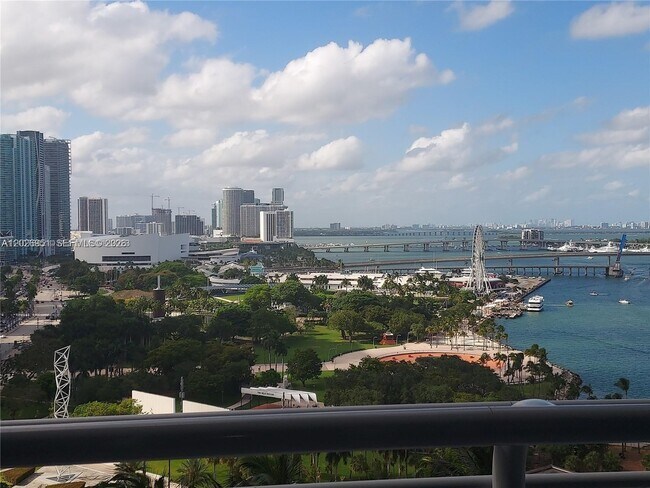 Building Photo - 325 S Biscayne Blvd