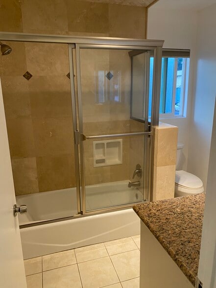 Bathroom - 6716 Pollard St