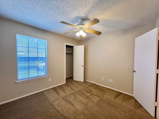 Building Photo - 3409 Hyden Ave