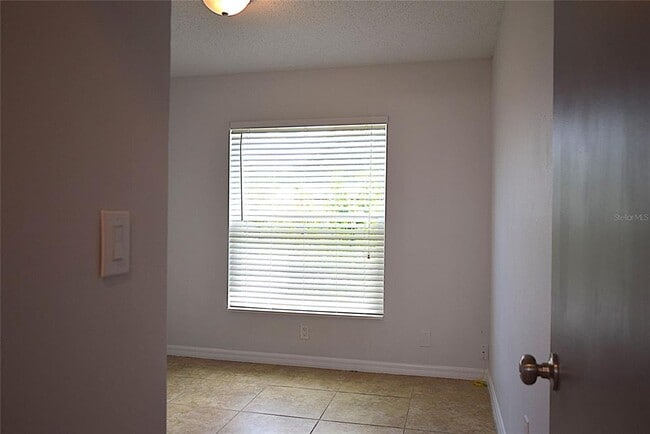 Building Photo - 1242 Mohrlake Dr