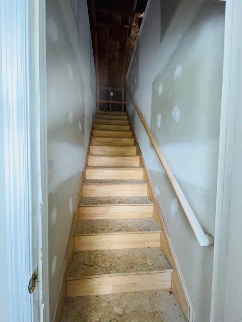 Building Photo - 144 Secretariat Dr