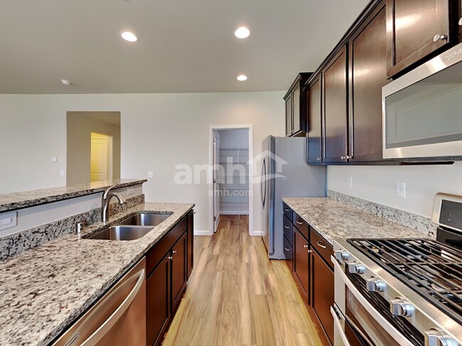 Building Photo - 2689 Justice Pl