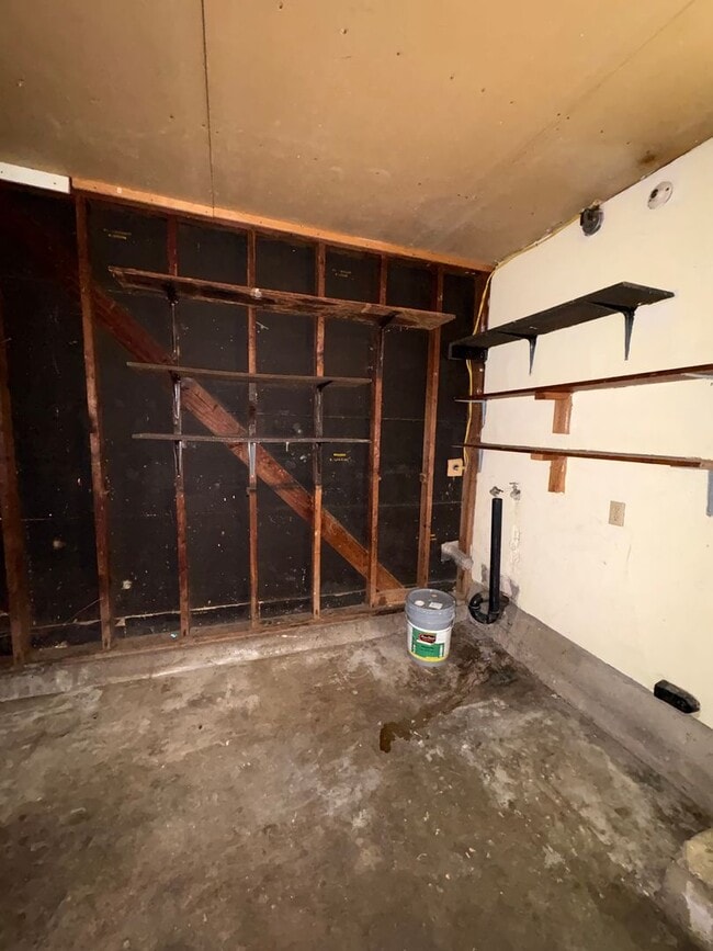 Building Photo - 324 Cottonwood St