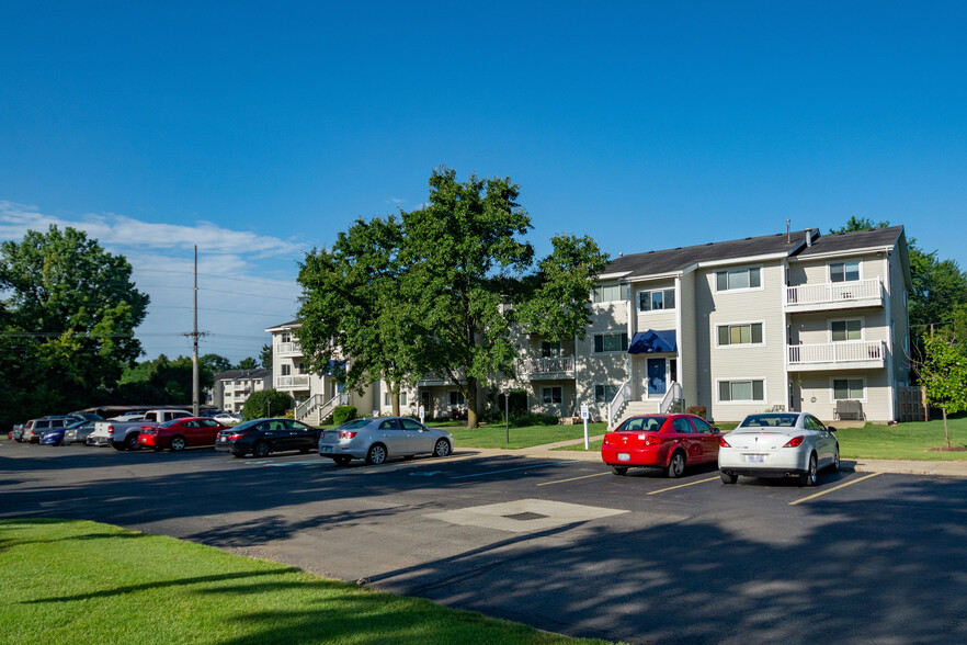 Primary Photo - River Trail Apartments