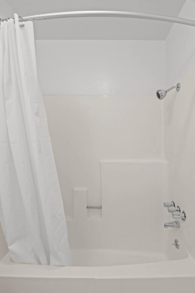 Interior Photo - 1394 Midvale Avenue,
