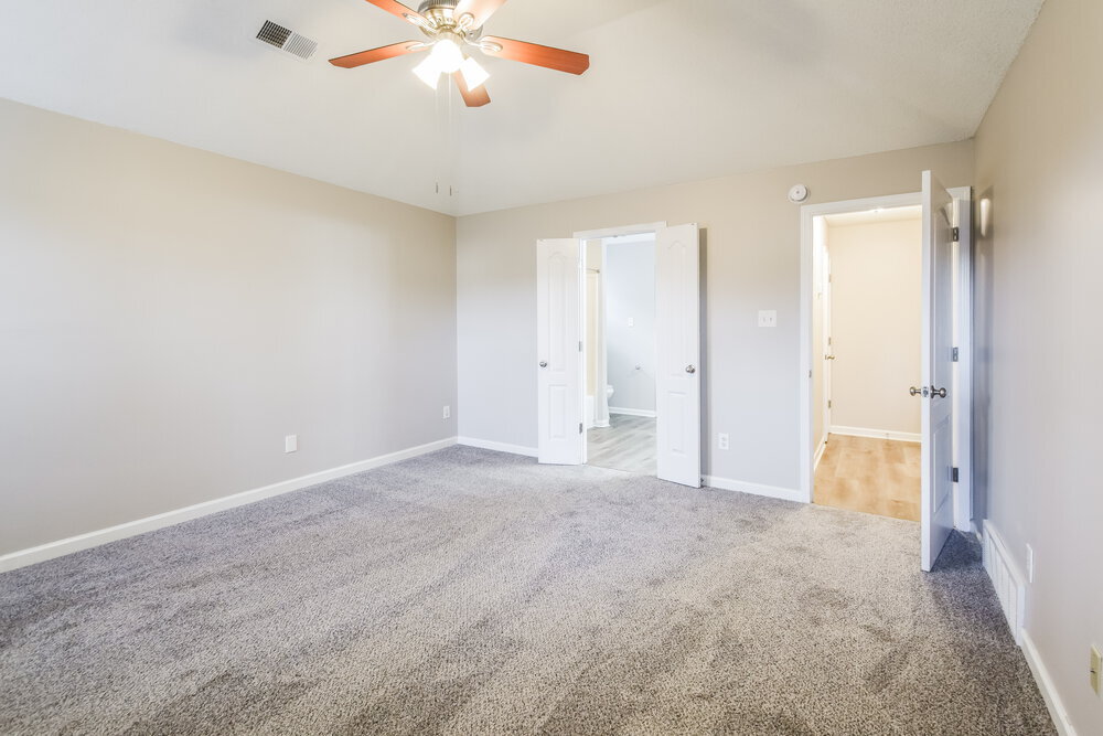 Building Photo - 1107 Breezy Valley Dr