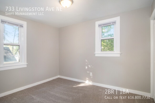 Building Photo - 733 Livingston Ave NE