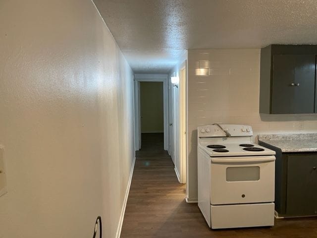 Building Photo - 1815 east Third Street