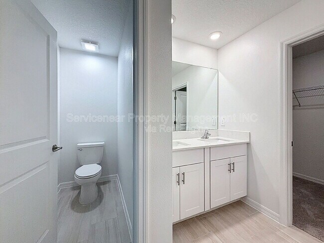 Building Photo - 11267 Flourish Dr.