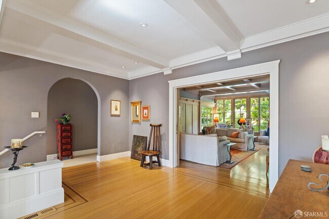 Building Photo - 67 Divisadero St