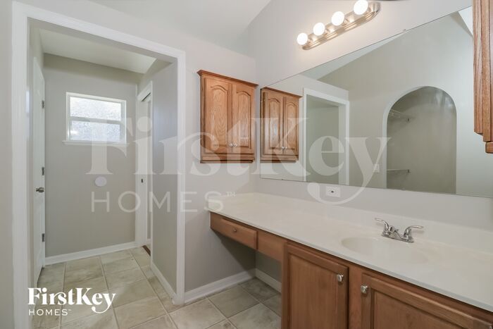 Building Photo - 13230 Kent Bradley St