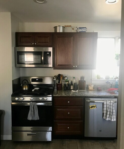 Building Photo - 7 Quincy St