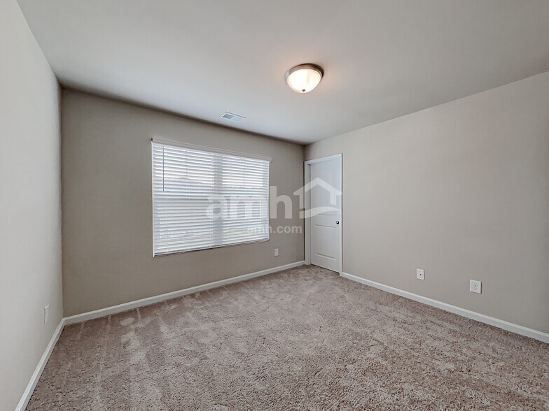Building Photo - 358 Winston Cir