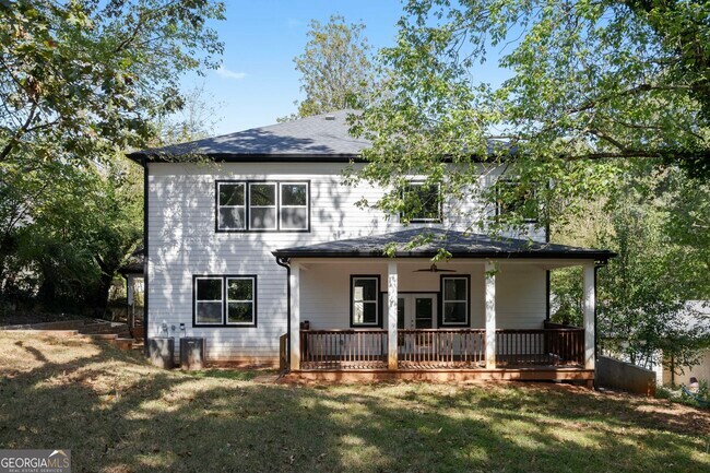 Building Photo - 1331 Diamond Ave SE