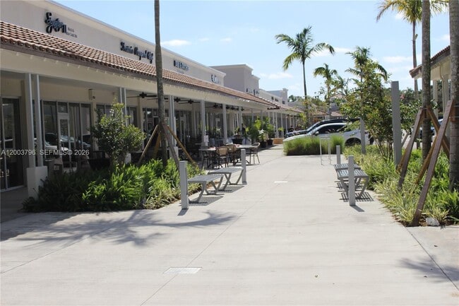 Building Photo - 7208 Fairway Dr