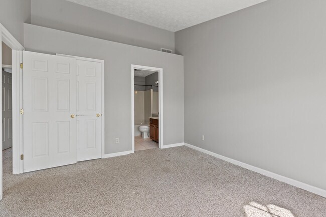 Building Photo - 403 Windfield Pl