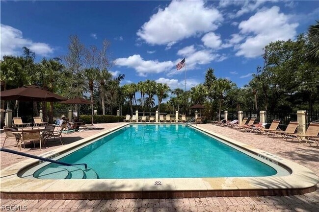 Building Photo - 15075 Parkside Dr