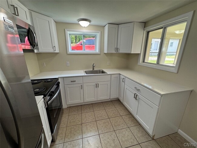 Building Photo - 21 S Skaneateles St