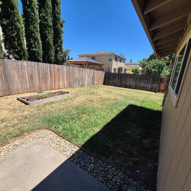 Building Photo - 3332 Jayanne Way