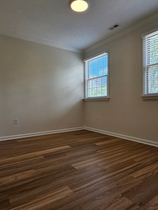 Building Photo - 1310 Ramseur Ln