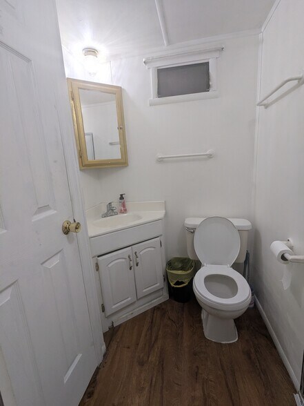 Building Photo - 120 Fortner Ave