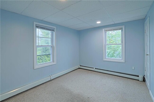 Building Photo - 156 Urban Ave